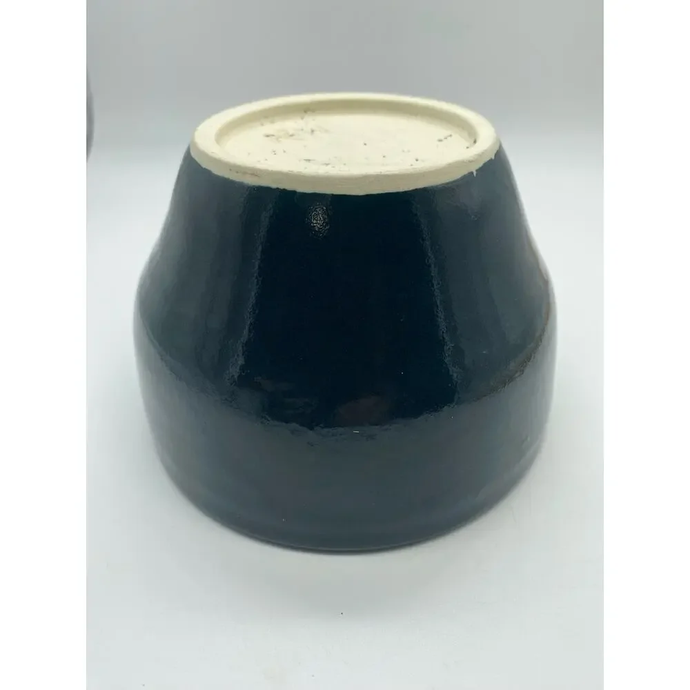 Studio‎ pottery Handmade Small black bowl signed